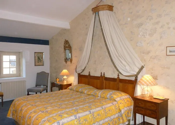 Chateau De Castelneau Bed & Breakfast Saint-Léon