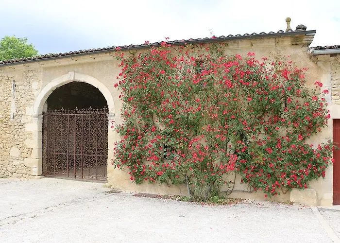 Chateau De Castelneau Bed & Breakfast