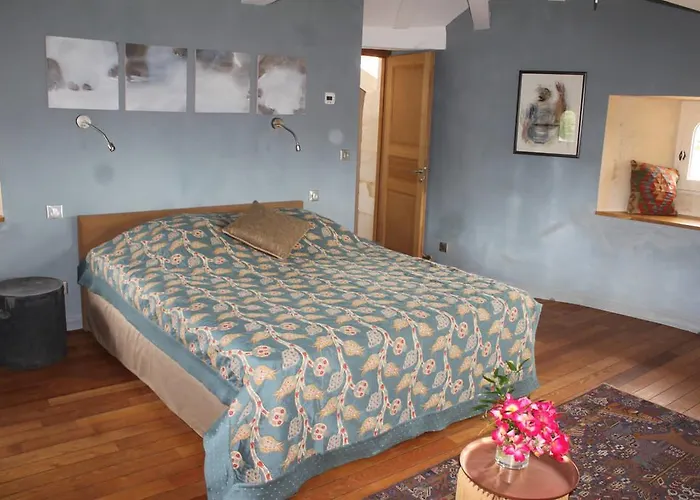 Chateau De Castelneau * Saint-Léon