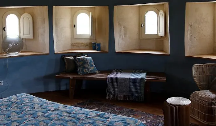 Chateau De Castelneau Bed & Breakfast