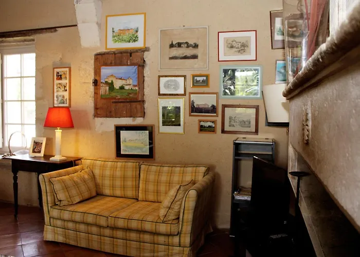 Chateau De Castelneau Bed & Breakfast *